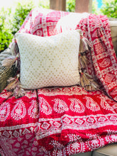 Load image into Gallery viewer, Large Vintage Kantha Shag Throw