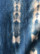 Load image into Gallery viewer, Vintage Light Indigo with Sliver Strands Mud Cloth Throw - Large